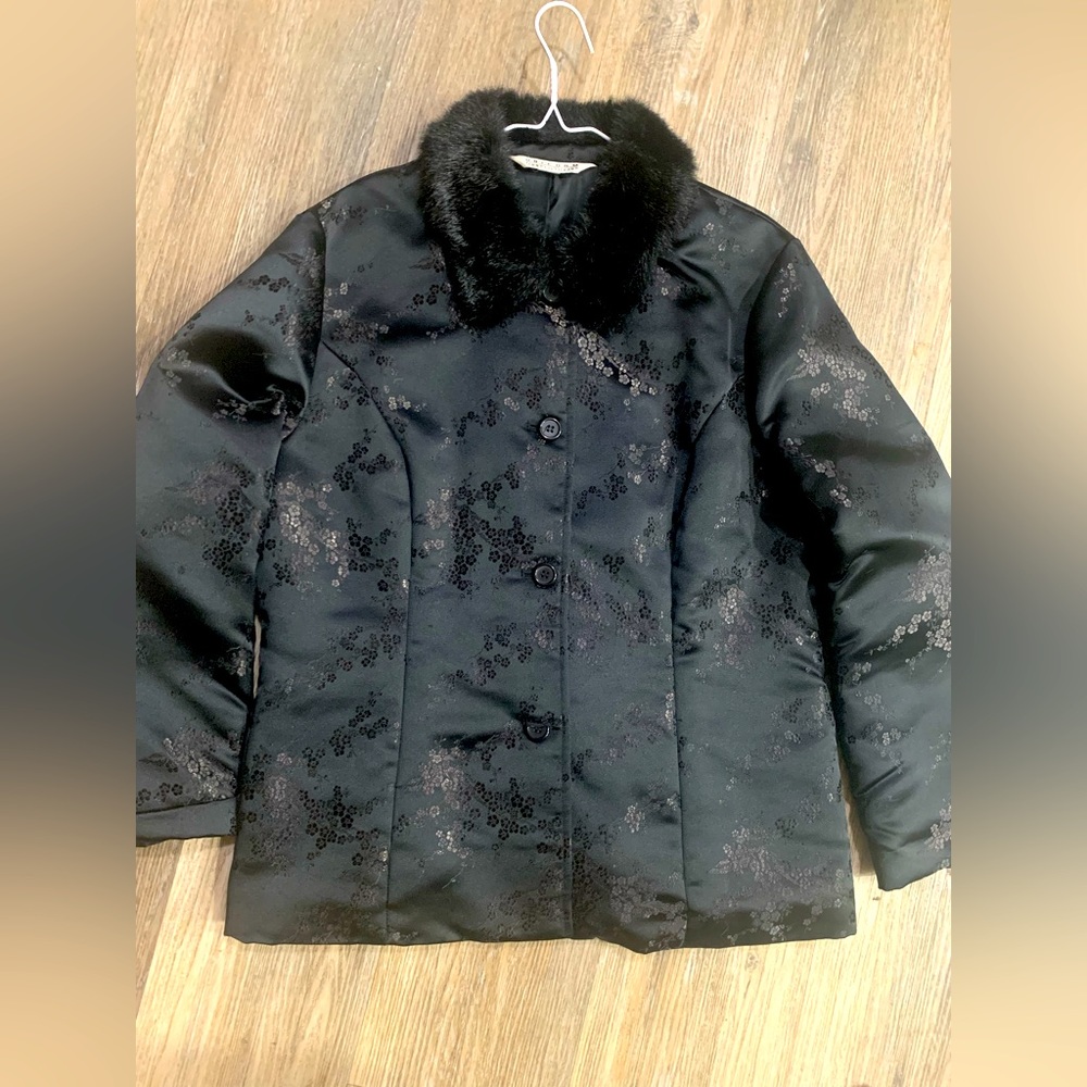 Vintage Jon paul richards Asian style puffy lined coat
